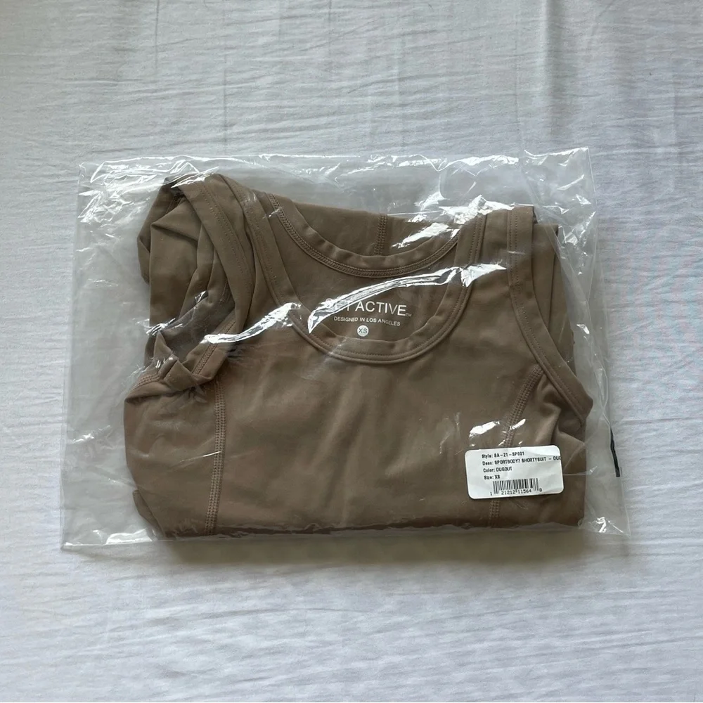 Setactive shortysuit 🤎 - Picture 2 of 3